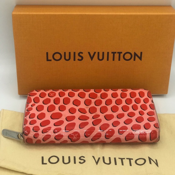 Louis Vuitton Handbags - Louis Vuitton Jungle Poppy Dots Zippy Wallet Rare